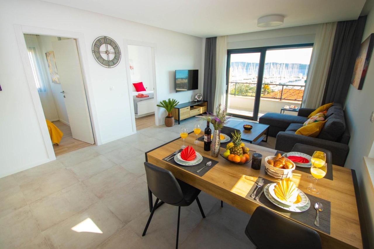 Apartmani Le-Lu Kaštela Exterior foto