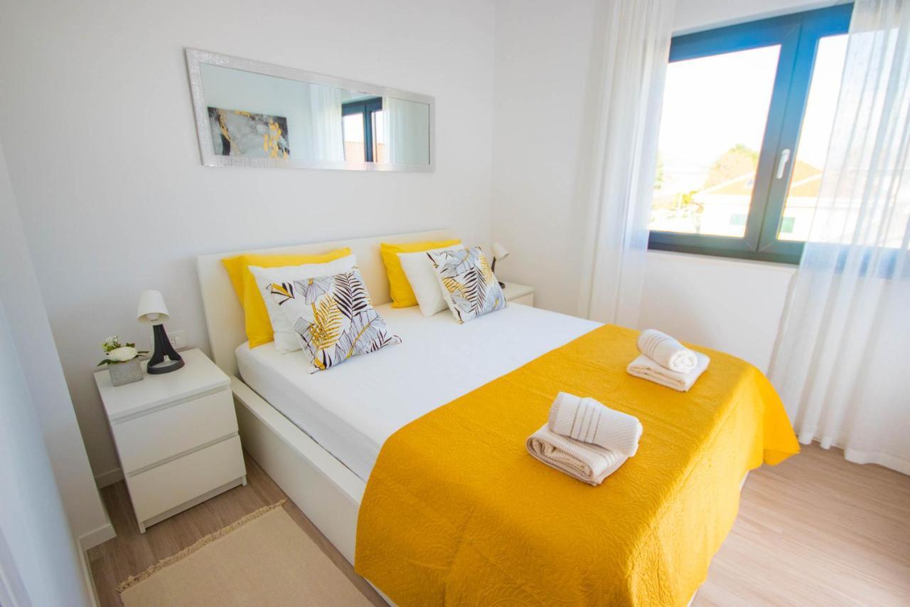 Apartmani Le-Lu Kaštela Exterior foto