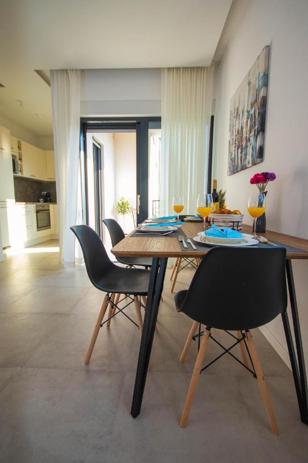 Apartmani Le-Lu Kaštela Exterior foto