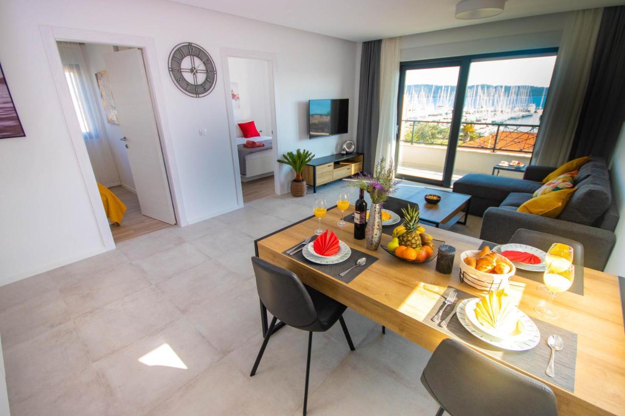 Apartmani Le-Lu Kaštela Exterior foto